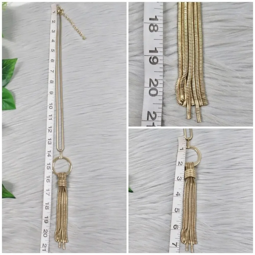 CHICO’S Gabby Pendant Necklace Gold Looped Long Snakechain Tassel